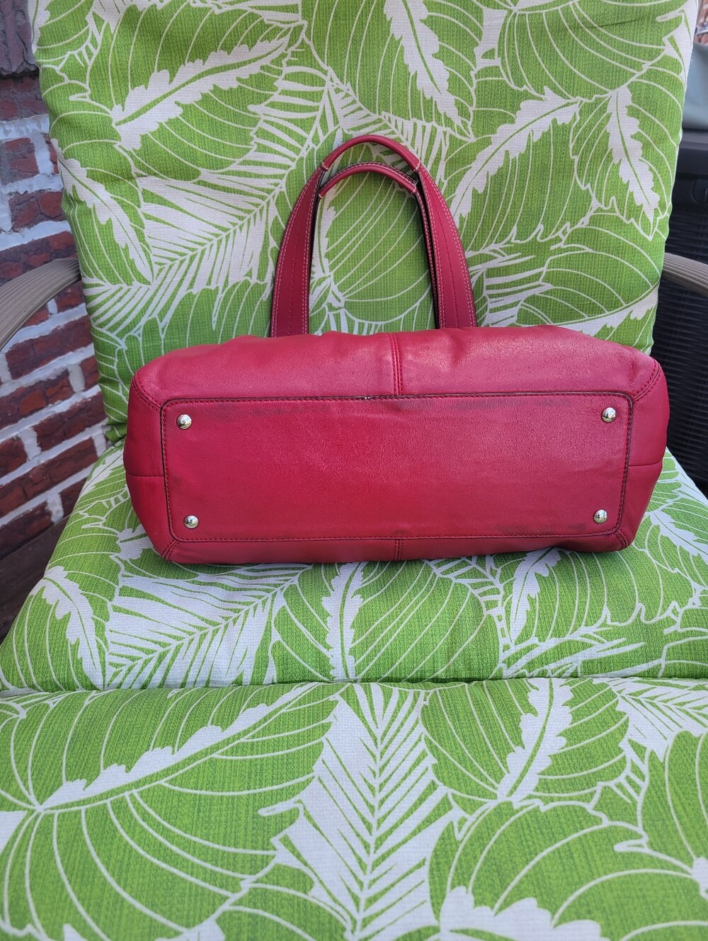 Vintage Coach Soho Pleated Leather Shoulder Bag - Picture 9 of 14